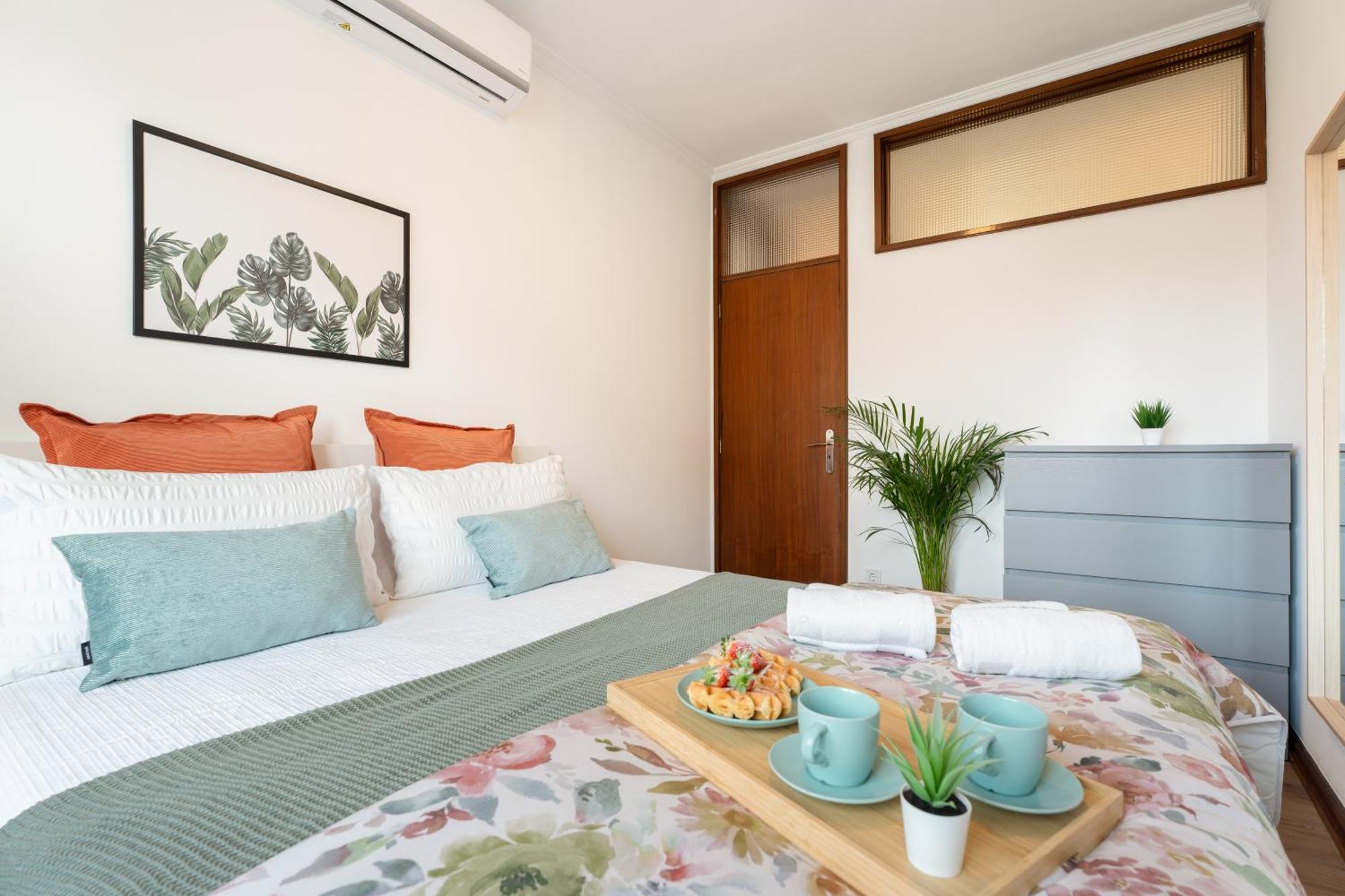 Apartamento Stylish Modern Flat W/ Balcony! Porto